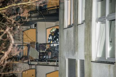 Waiblingen: Gegenstaende brennen auf Balkon - Feuerwehr verhindert schlimmeres